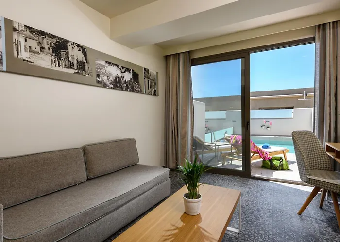 Üdülőközpont Alea & 4*